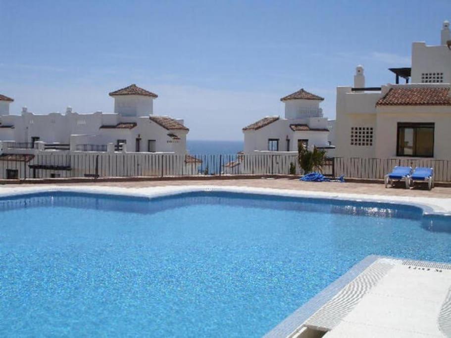 Spacious 6-bed Apartment in Marina de la Alcaidesa - B&B Alcaidesa