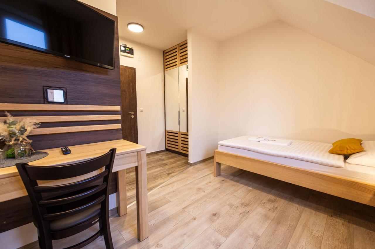 Zweibettzimmer