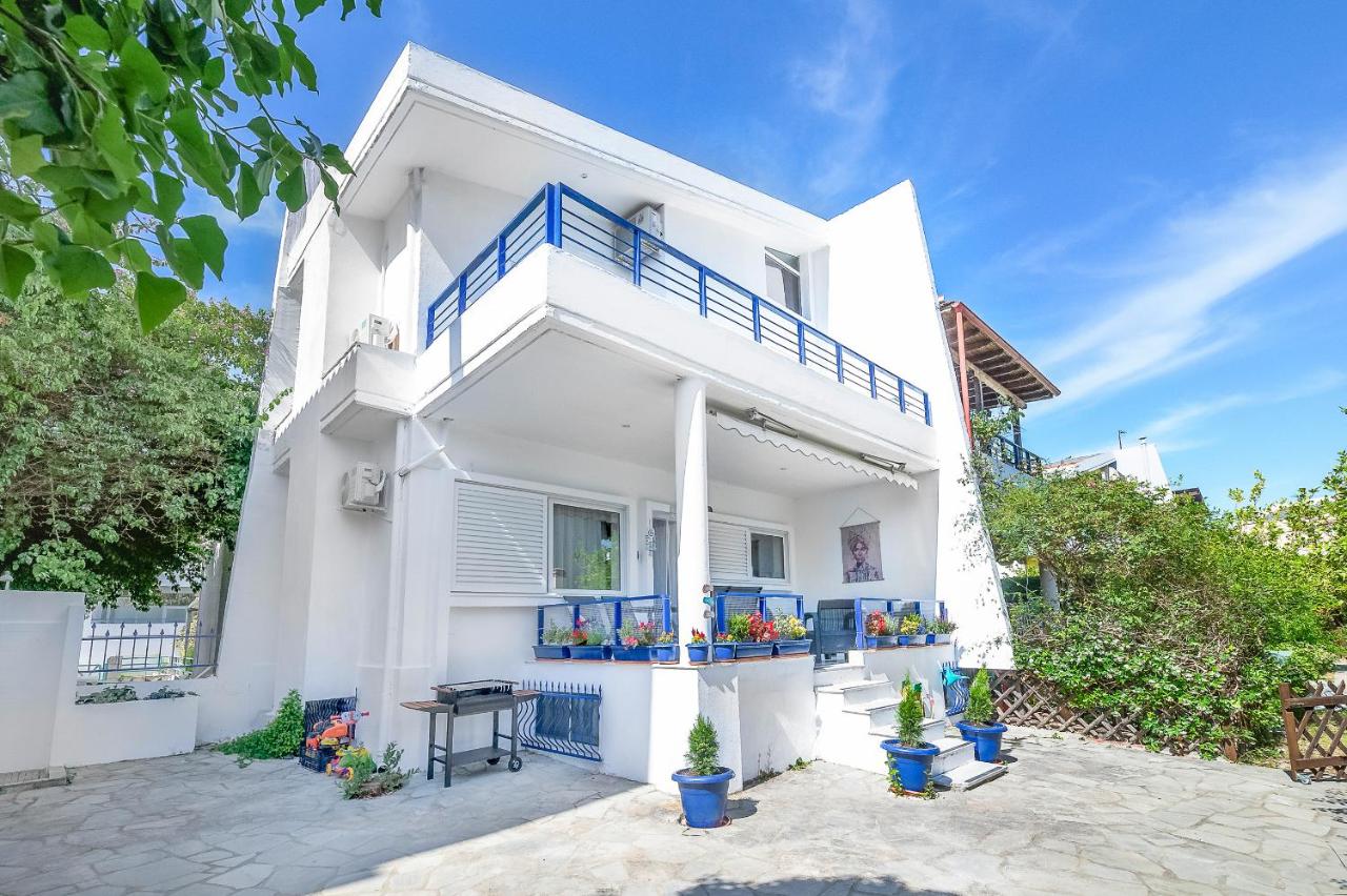 Philippos House Pefkochori - B&B