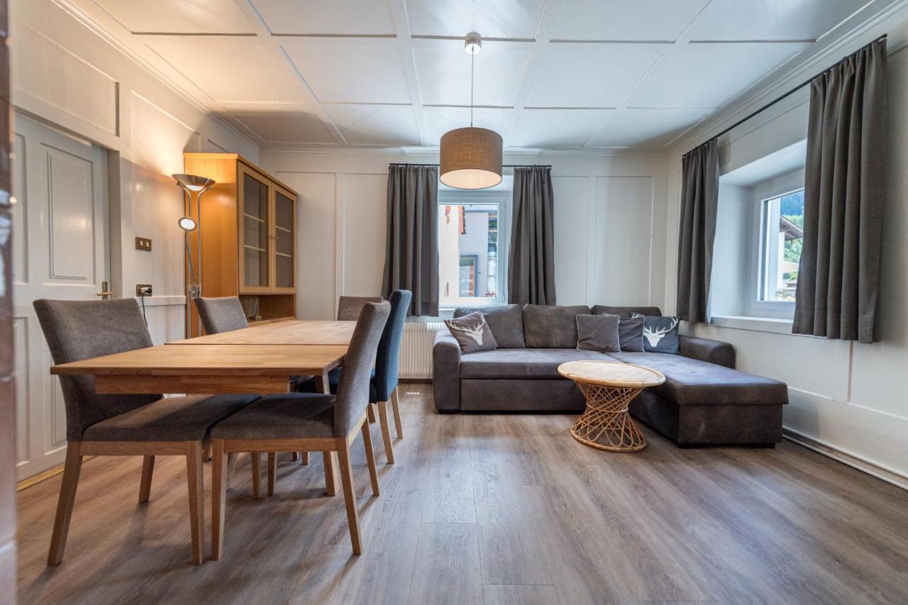 Central Apartments Cristlpek - B&B