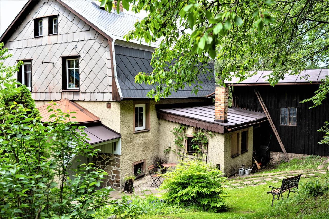 Chalupa pod stromy - Ferienwohnung Kovářská