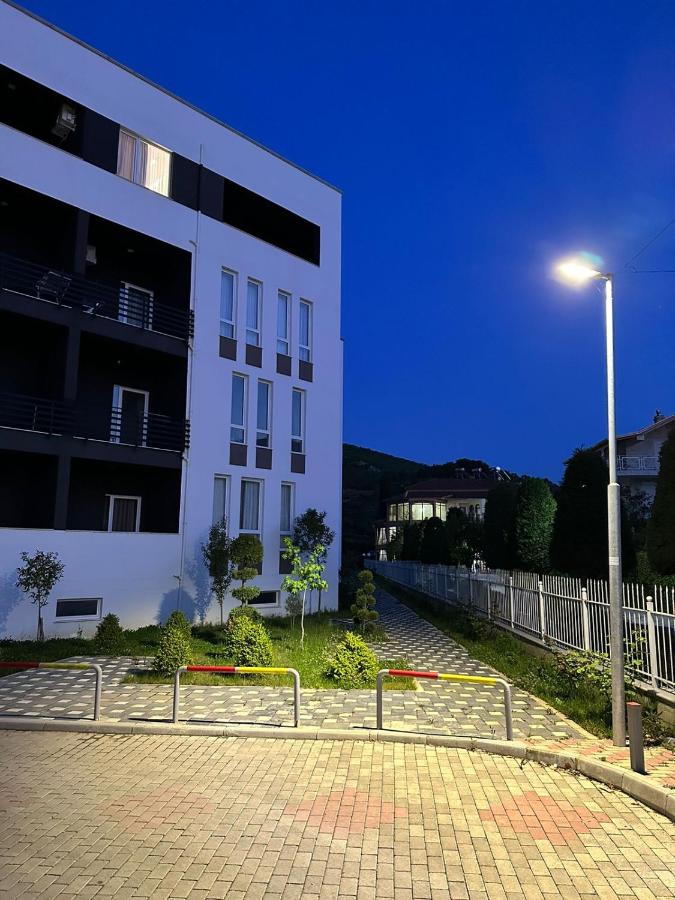 SUV ApartHotel - Chambres d’hôtes Pogradec