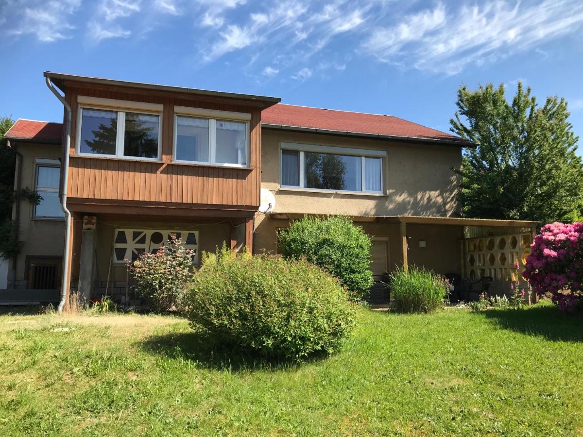 Ferienhaus Naturlust - Ferienwohnung bis 6 Personen - Chambres d'hôtes Leutersdorf