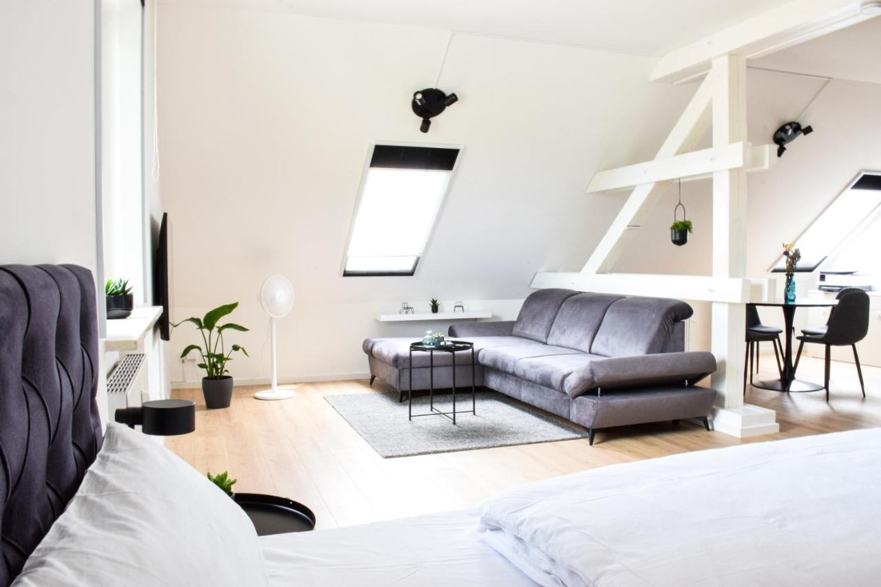 stycoz - Modernes Loft - 60 m2 - Küche - Parken - B&B Starnberg