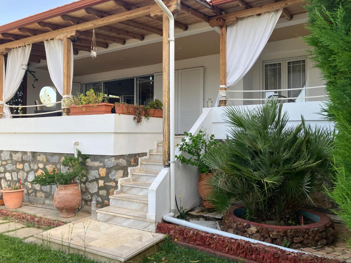 Beautiful beach house - B&B Gerakiní