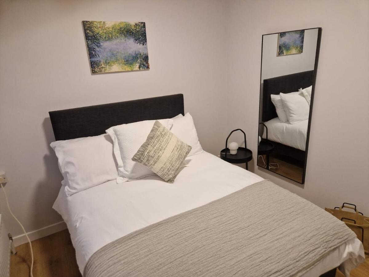 Double Room with Shared Bathroom