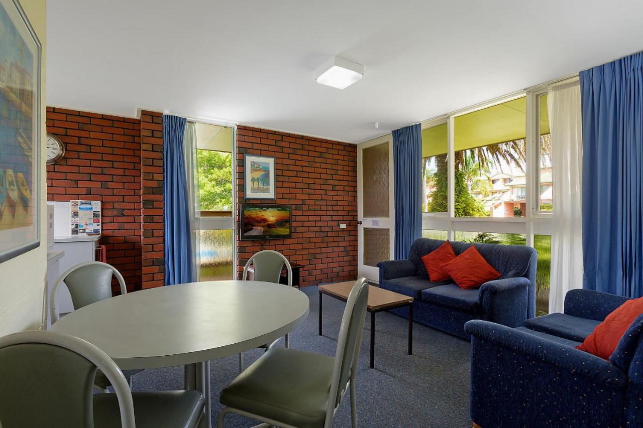 One-Bedroom Apartment (2 Adults)