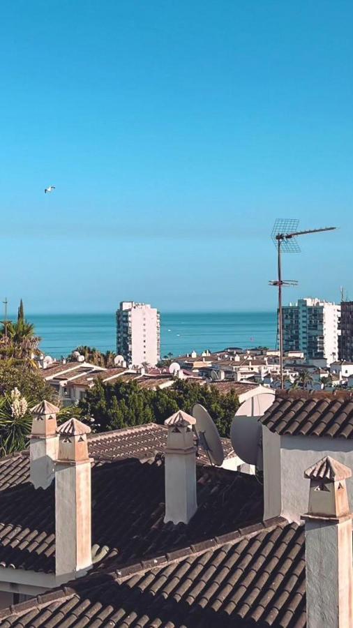 Pueblo Evita. Stunning sea and mountain views, close to amneties. - B&B