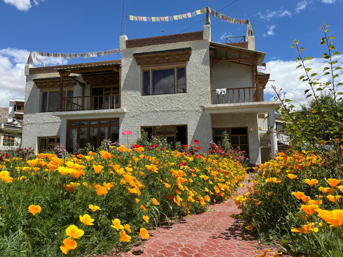Chakzot garden house - Bed and Breakfast