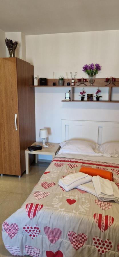 NikolasStudioCenter - B&B
