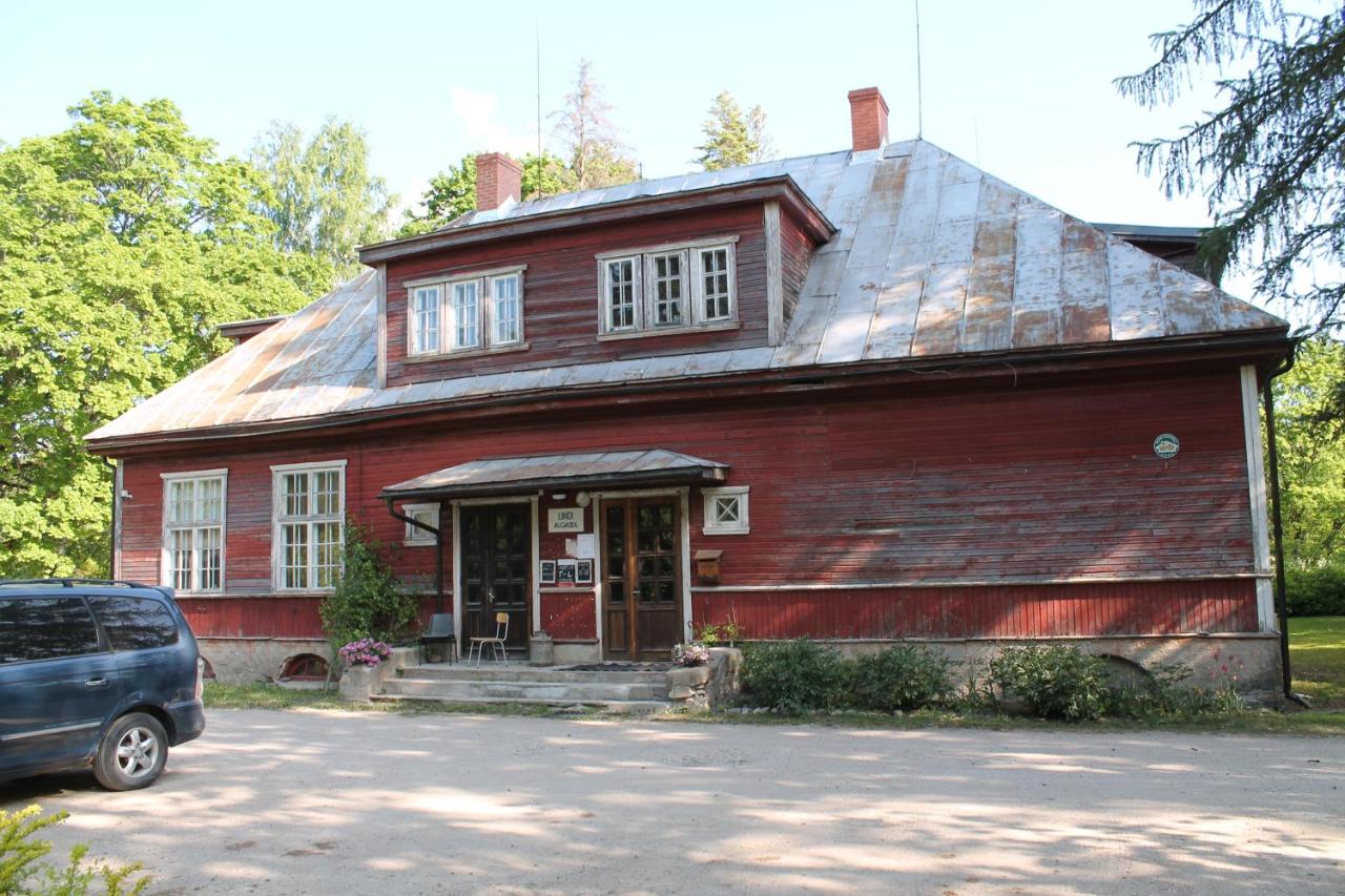 Lindi kooli kohvik - B&B
