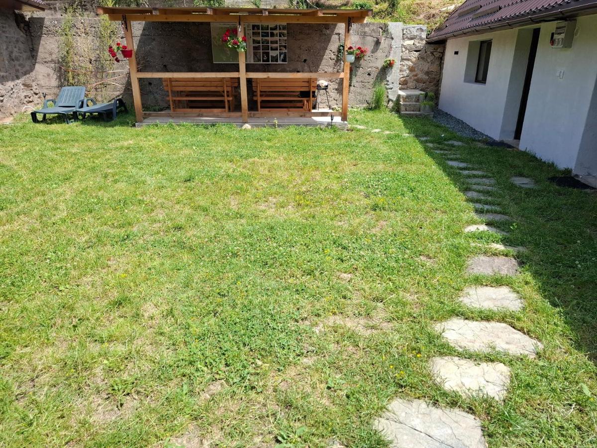 Casa nouă - B&B Sasca Montană