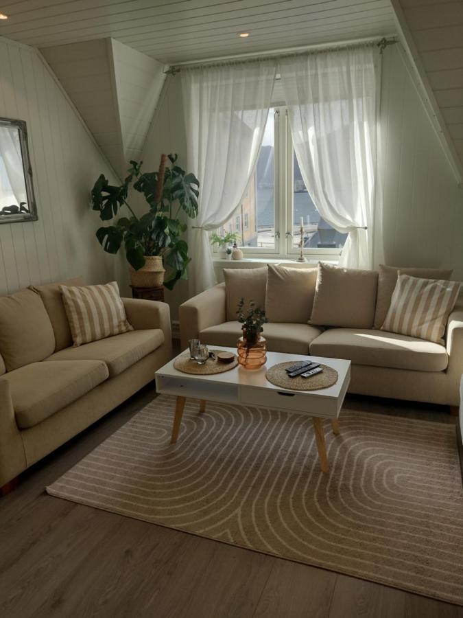 Light terrace city apartment Alesund - Chambres d’hôtes