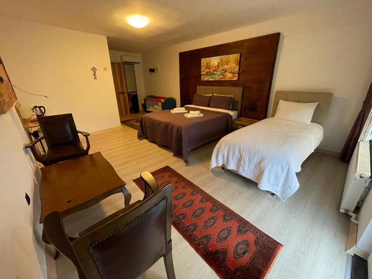 Habitación Familiar con vistas al jardín