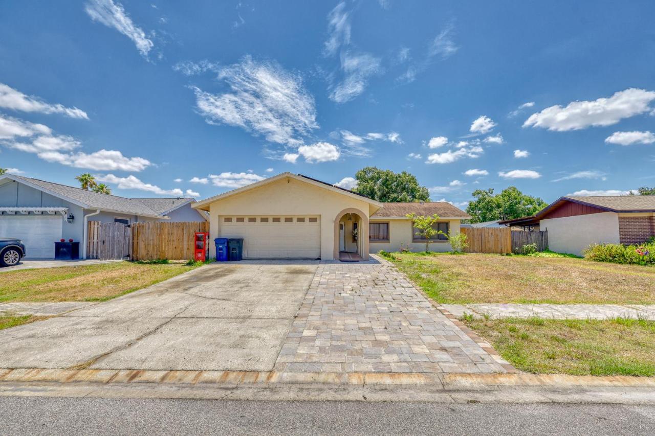 10 sleeps 3bd 2bth house Hot tub free parking - B&B Sarasota