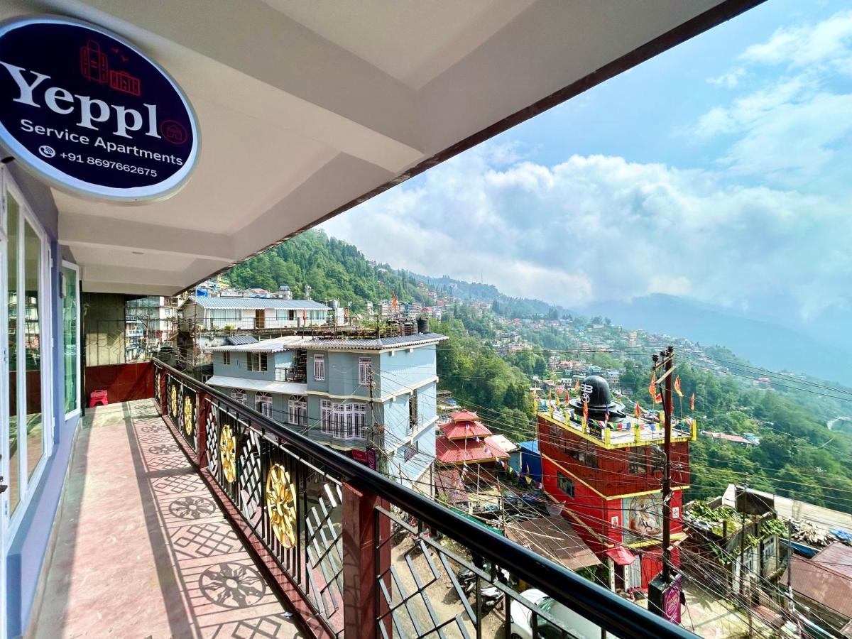 Yepplo Service Apartments - DARJEELING - 4BHK with Private Kitchen - 24hrs Caretaker & Power Backup - Ferienwohnung