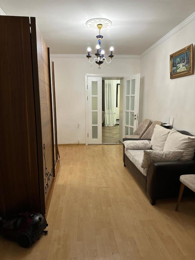Apartment mit 3 Schlafzimmern und Balkon