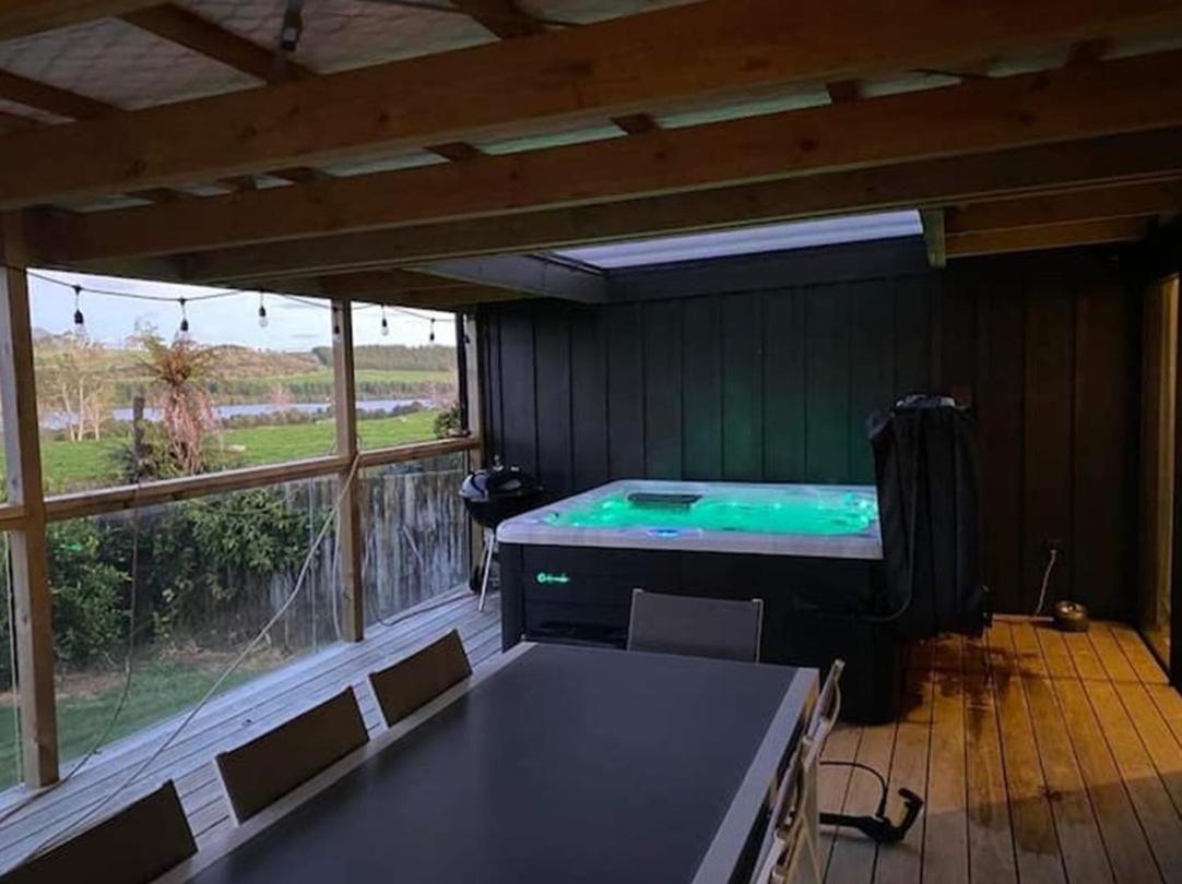 The Lake Haus - B&B