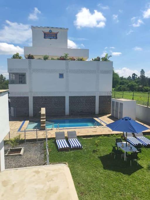 Emily's 2 Bedroom Luxury Apartments - Hatupe Enterprises Kisumu - B&B