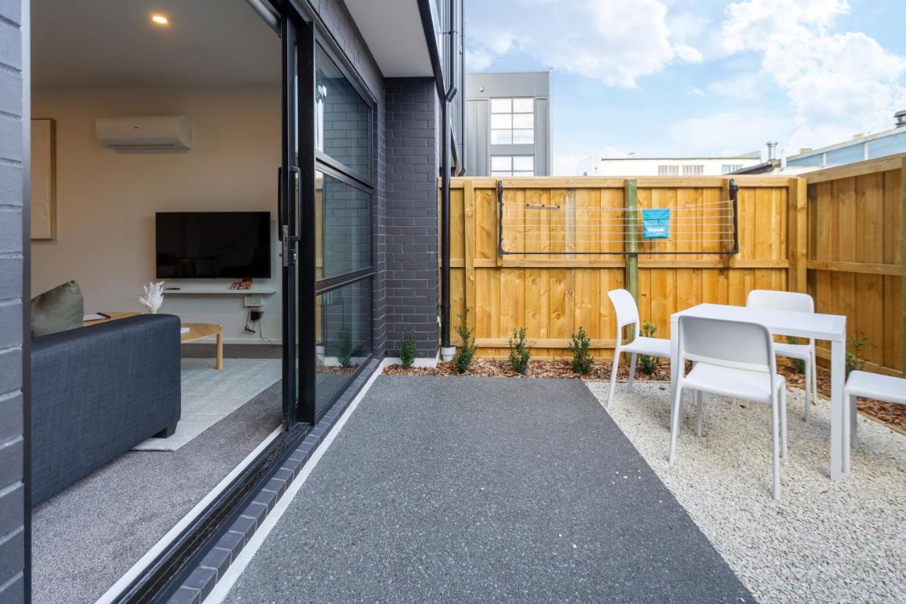 2 Bed, 2 Bath w Sofa Bed - Great Cafes Nearby - B&B