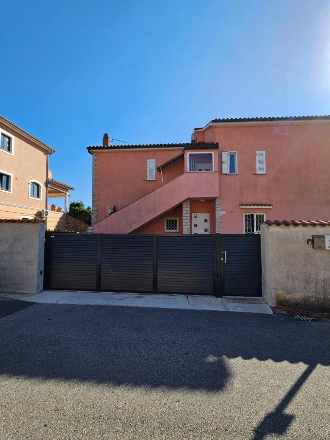 Apartman Luna&Kiara with private parking - B&B