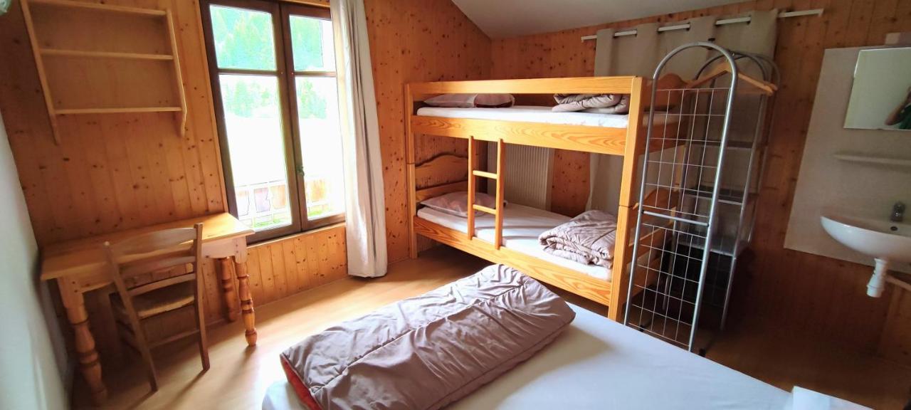 Appartamento con 1 Camera da Letto, Balcone e Vista Montagna 