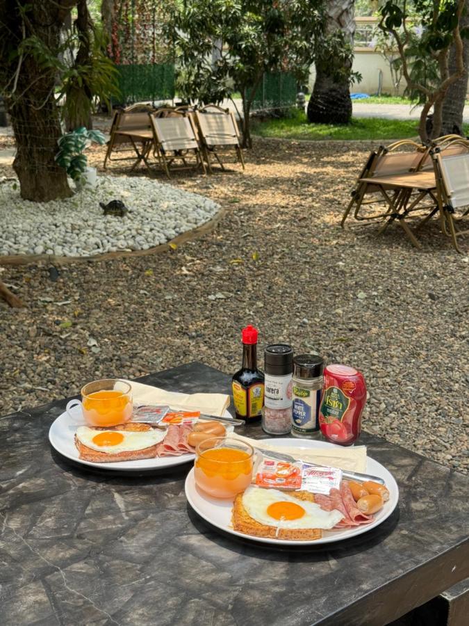 บ้านกันเอง Baan Kun Aeng Homestay - Chambres d’hôtes