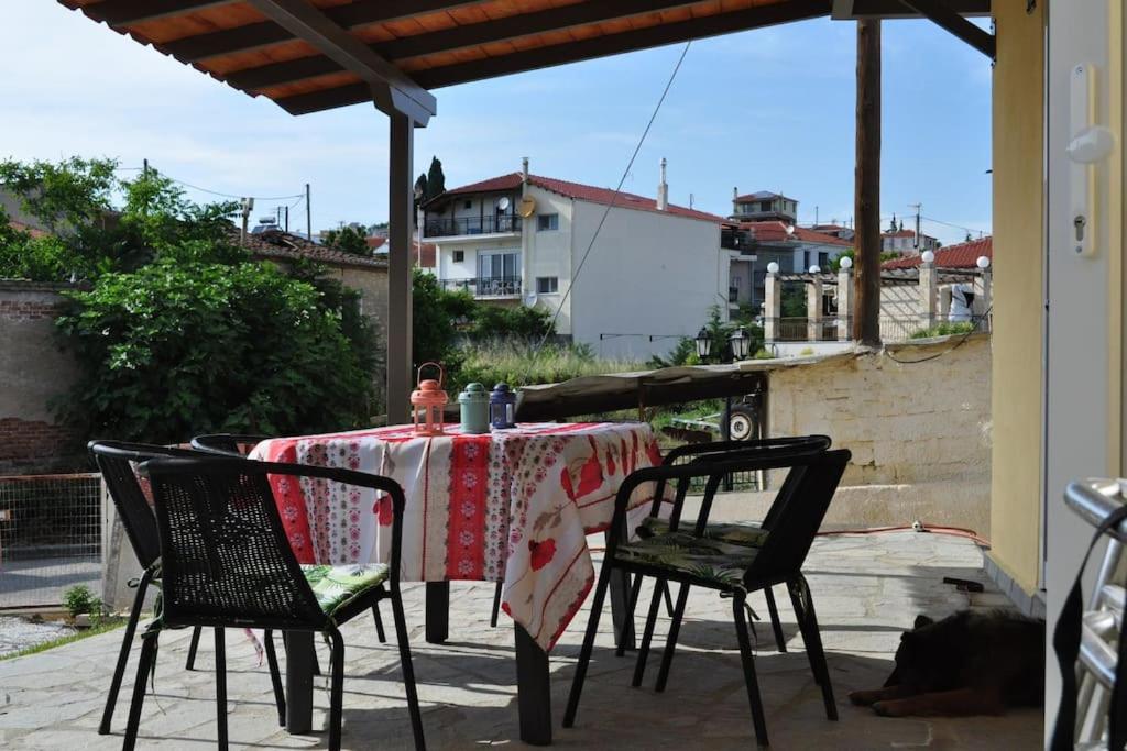 Stone House Avdira Village Centre - B&B