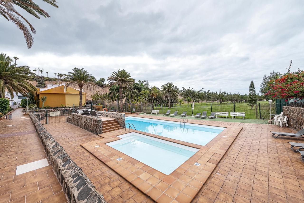 bungalow de 3 plantas con vistas - B&B