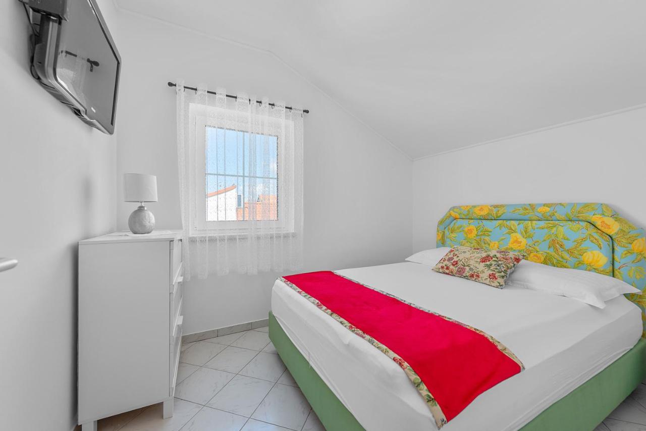 One-Bedroom Apartment with Sea View and Terrace