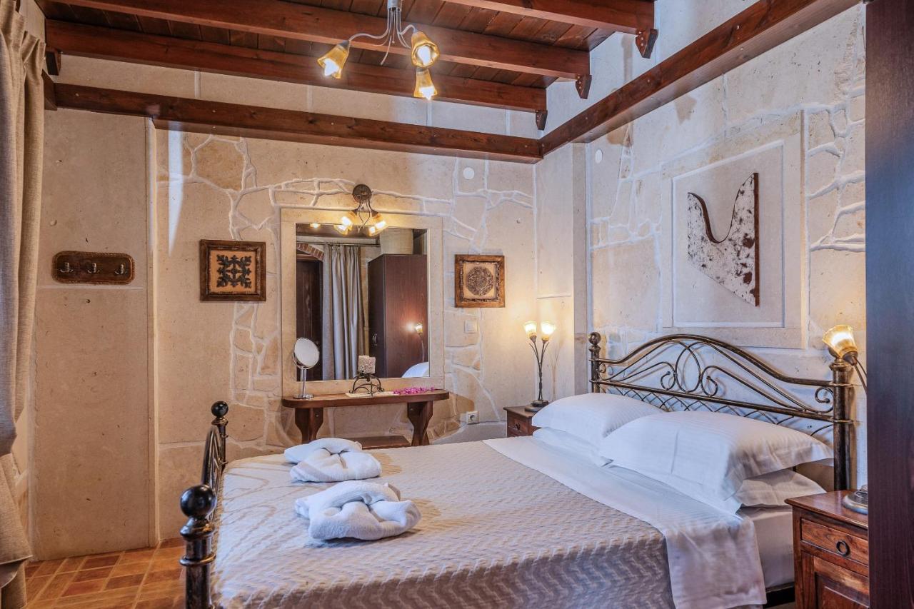 Deluxe Suite with Sea View
