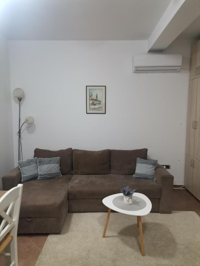 Apartman EMANA - B&B Veternik