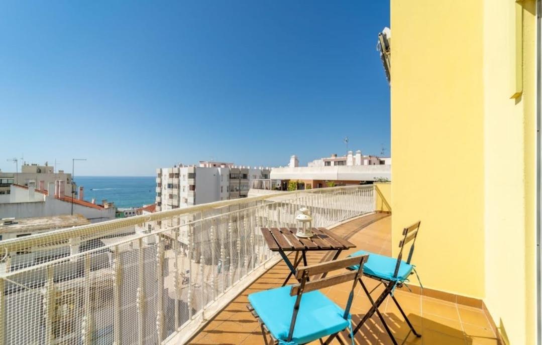 Ocean View PENTHOUSE - Bed and Breakfast Armação de Pêra