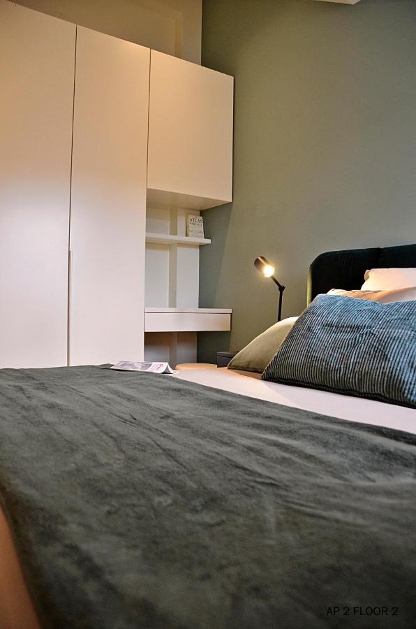 One-Bedroom Apartment with Balcony