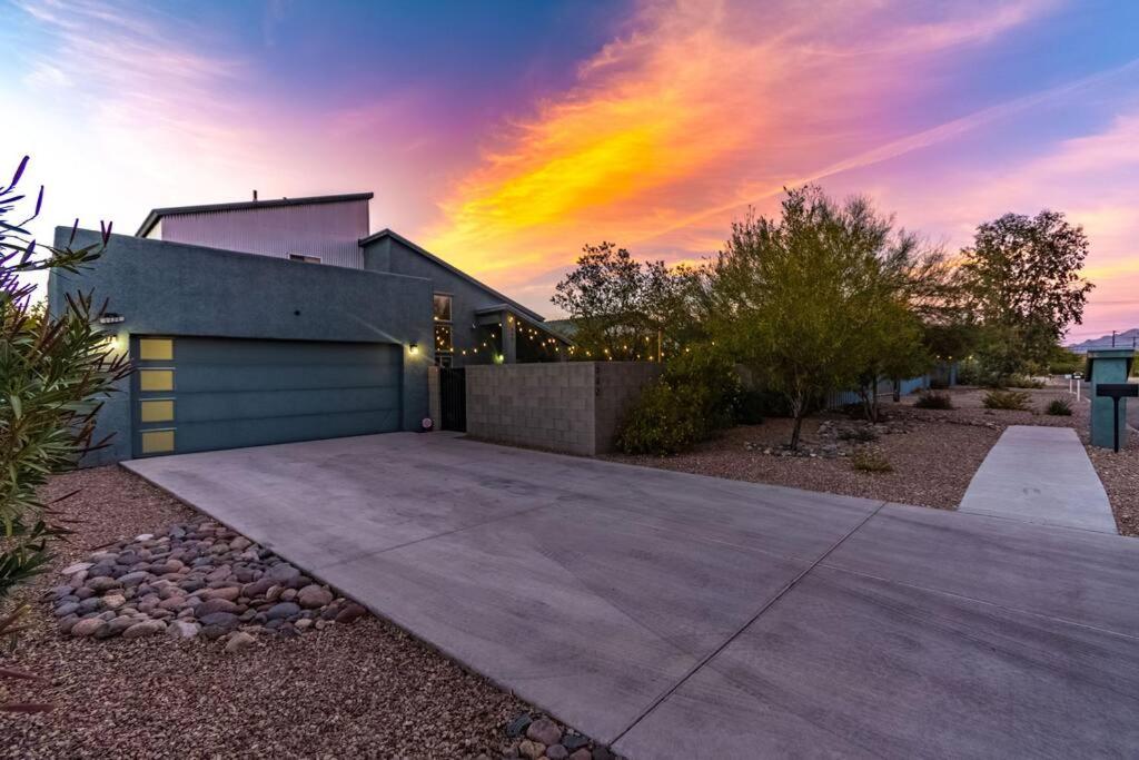 Mid Century Modern Game Room - B&B Tucson