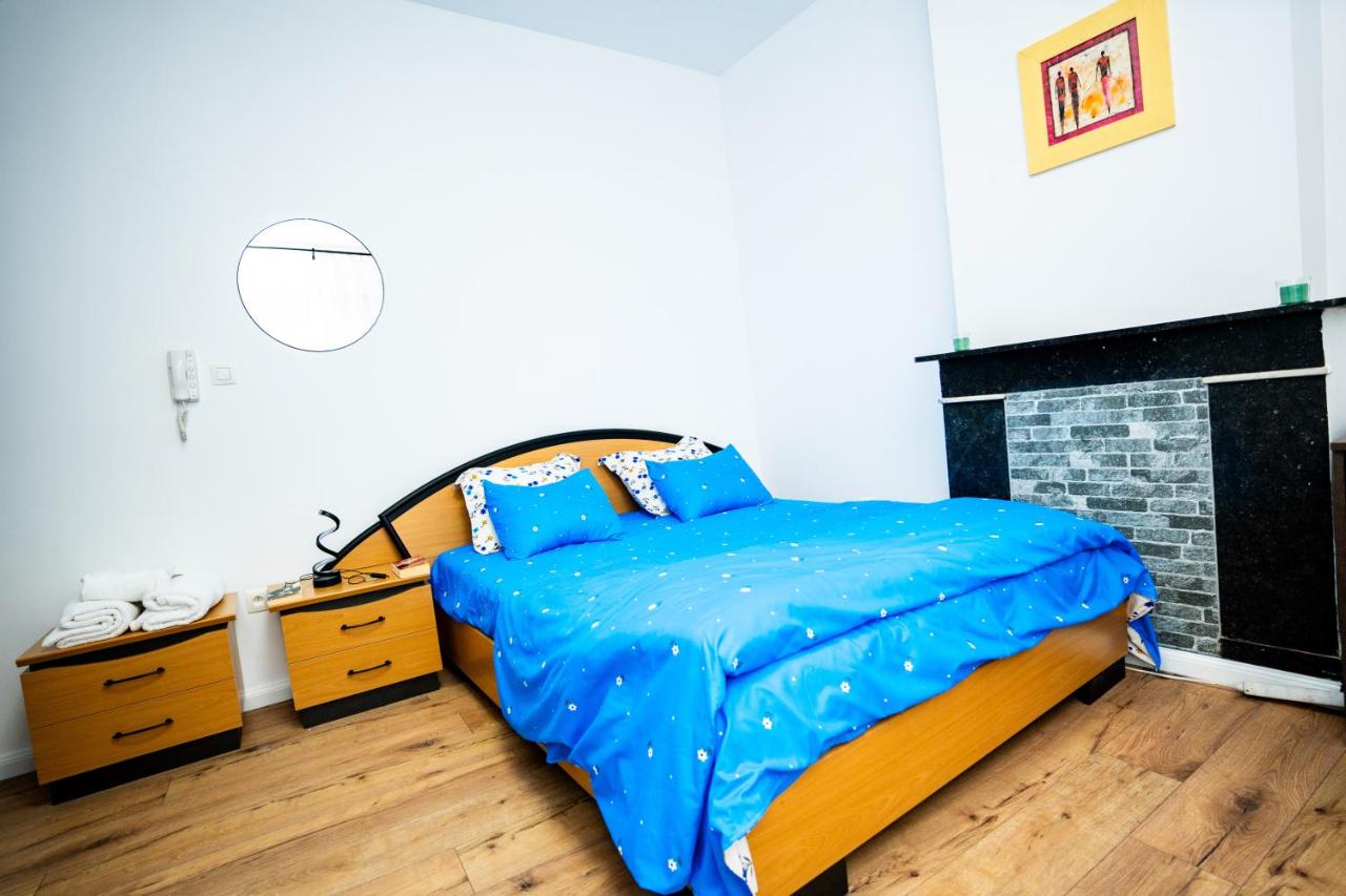 Chambre R1 avec salle de bain privée - B&B