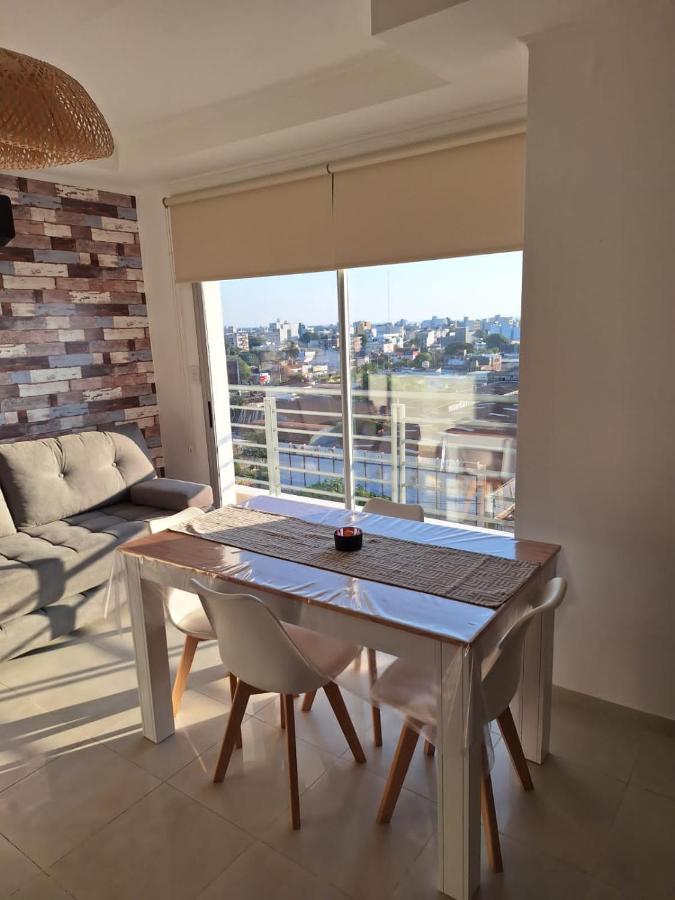 Apart Rivadavia con cochera - B&B