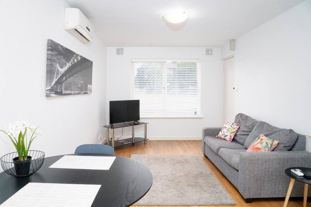 Apartment 17 Burswood - B&B Perth