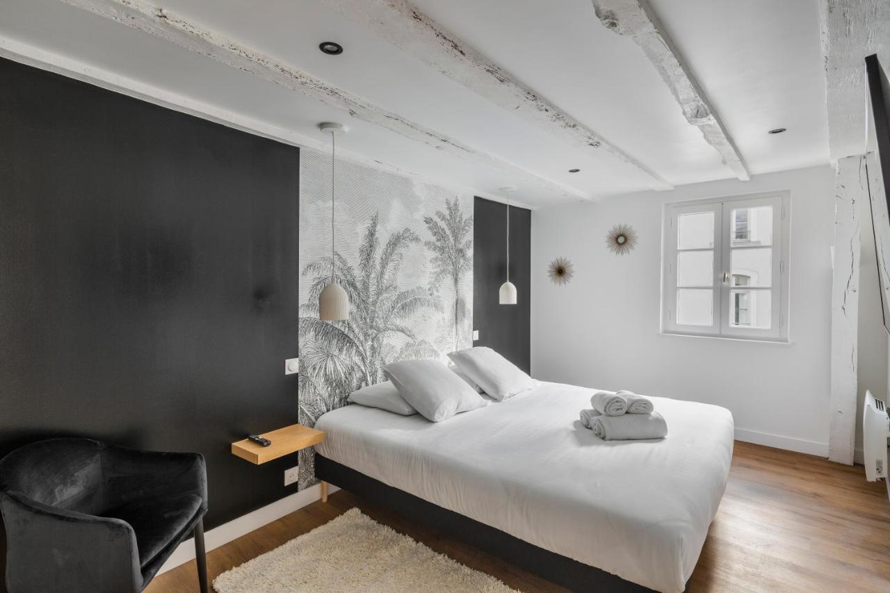 Two-Bedroom Apartment (No Parking)