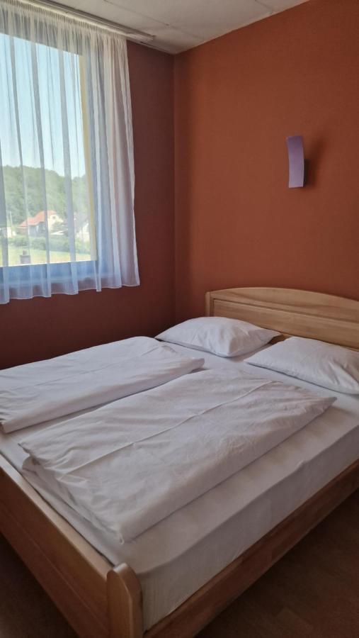 Habitación Familiar con baño privado