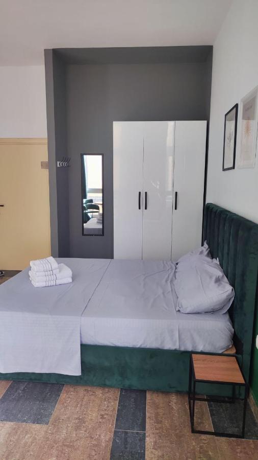 Deluxe Double Room with Shower