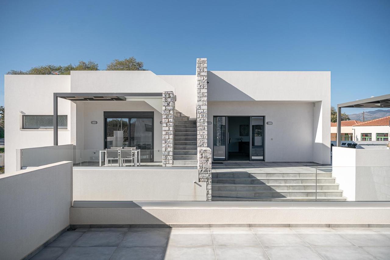 Peristeria Villas Tavronitis Beach - B&B