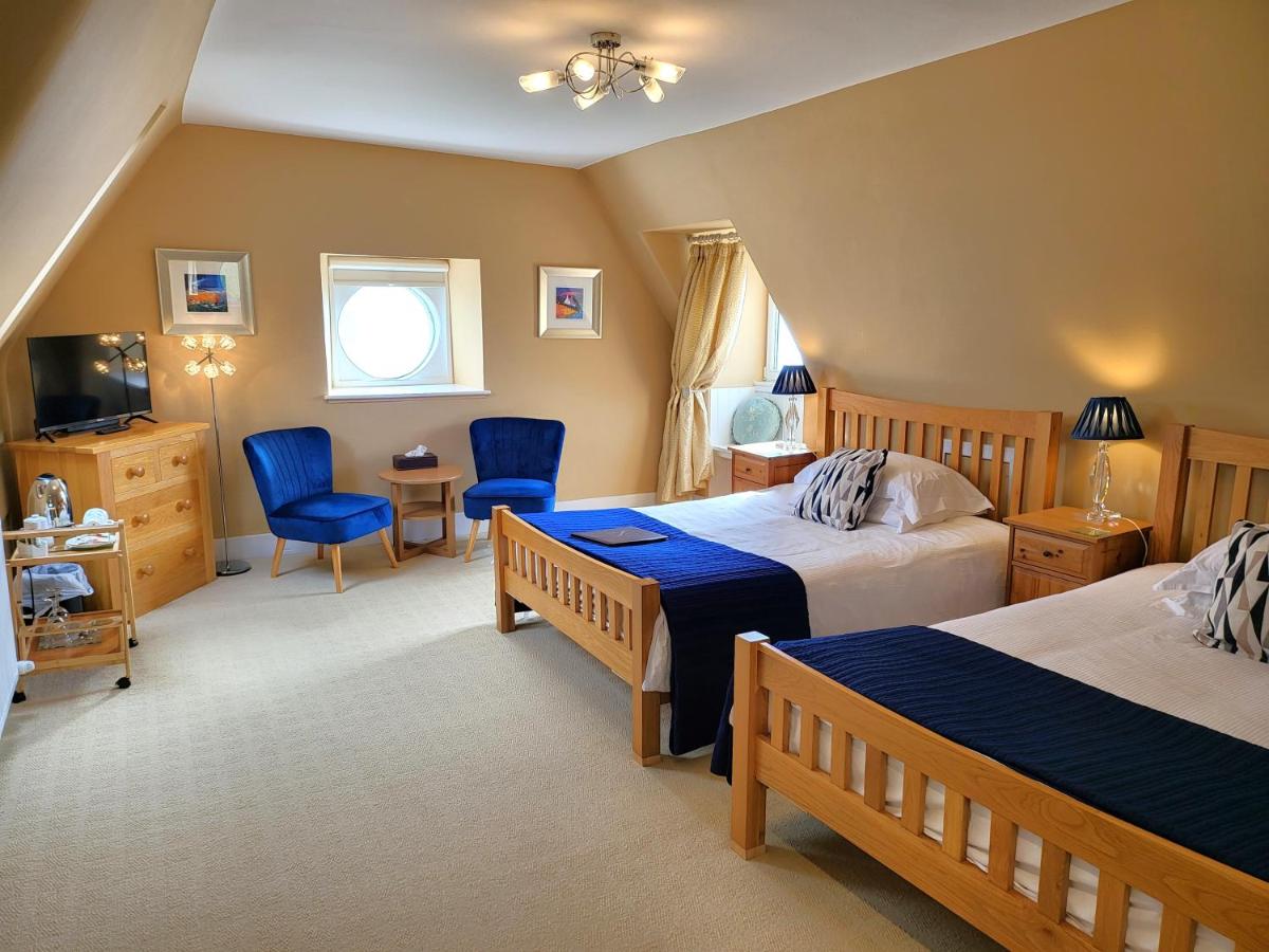 Deluxe Tweepersoonskamer met 2 Aparte Bedden en Uitzicht op Zee