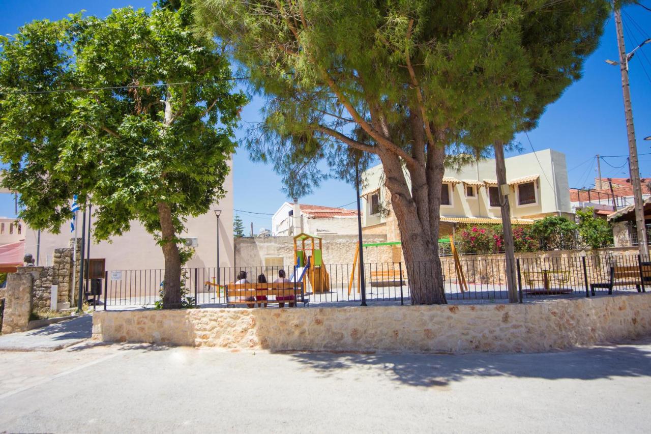 Serenity In Gonia - Bed and Breakfast