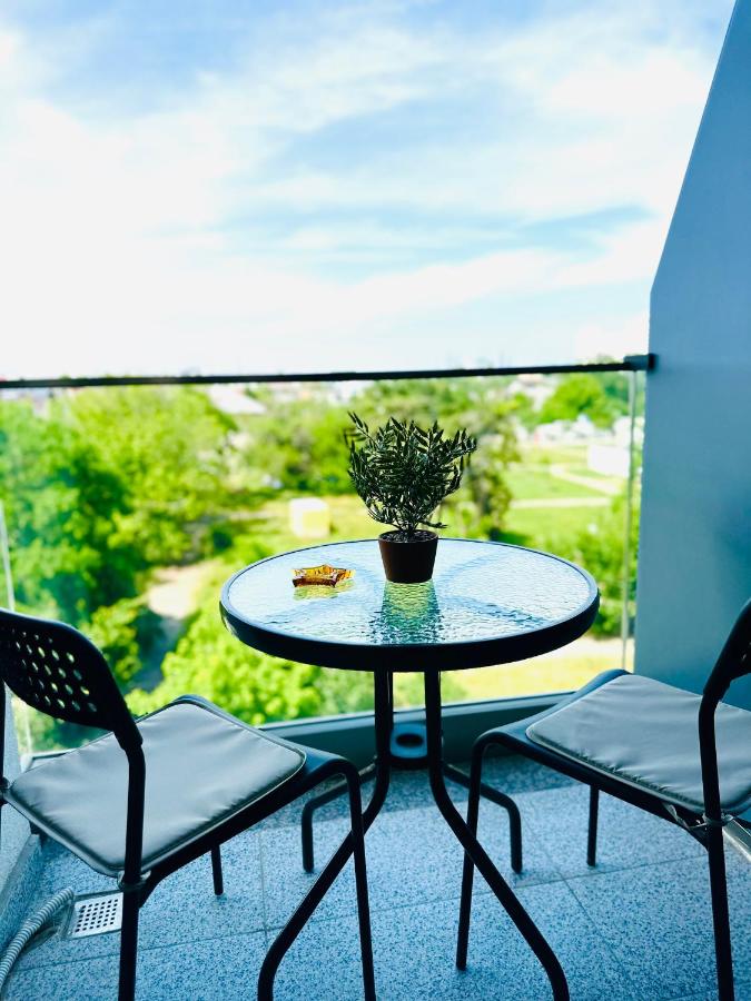 Apartamente & Studiouri Calypso Eforie Nord - B&B