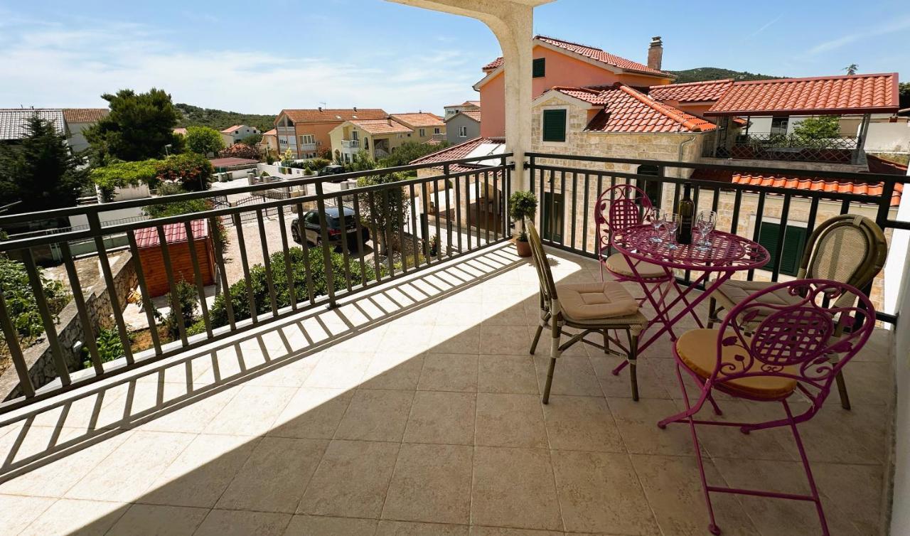 Apartment Second Home - Ferienwohnung Tribunj