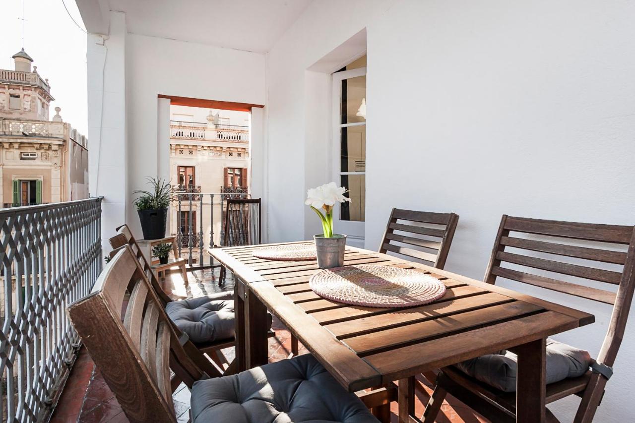 Beautiful apartment with terrace in Barcelona - Ferienwohnung