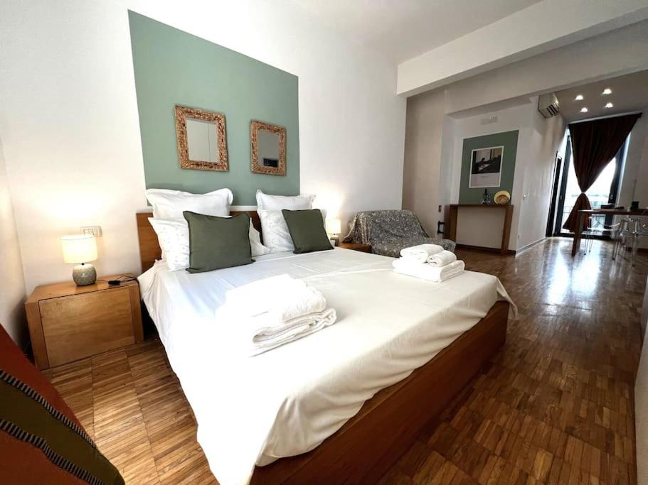 Hopper-Bozzi 59 - B&B Bari