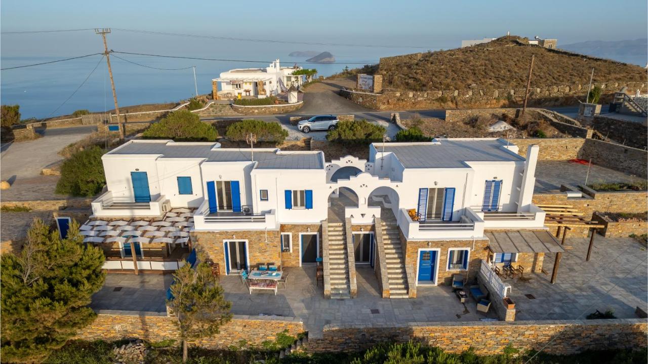 Crown Luxurious Residences, Kythnos - Chambres d’hôtes