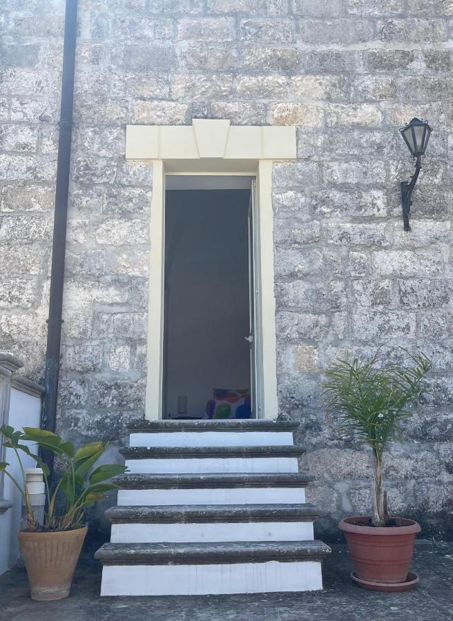 La Corte di Zia Lucia - vicino Ospedale Panico - B&B